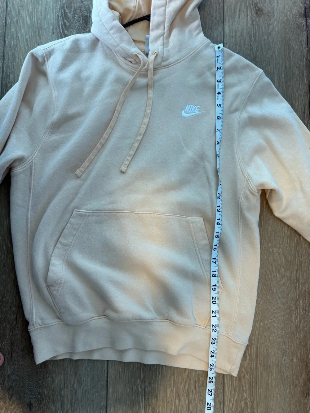 Nike Club Fleece Pullover Hoodie Peach size Small